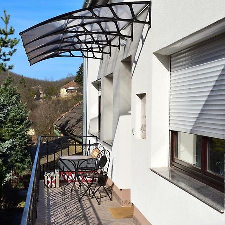 Alma Apartman Apartment Salgótarján Екстериор снимка