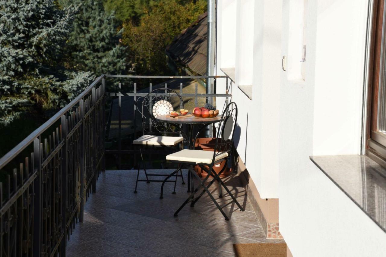 Alma Apartman Apartment Salgótarján Екстериор снимка